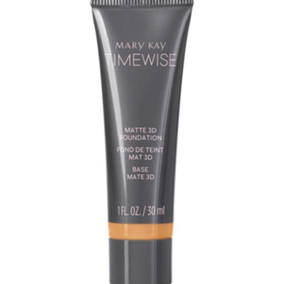 NIB Mary Kay TimeWise matte 3D foundation